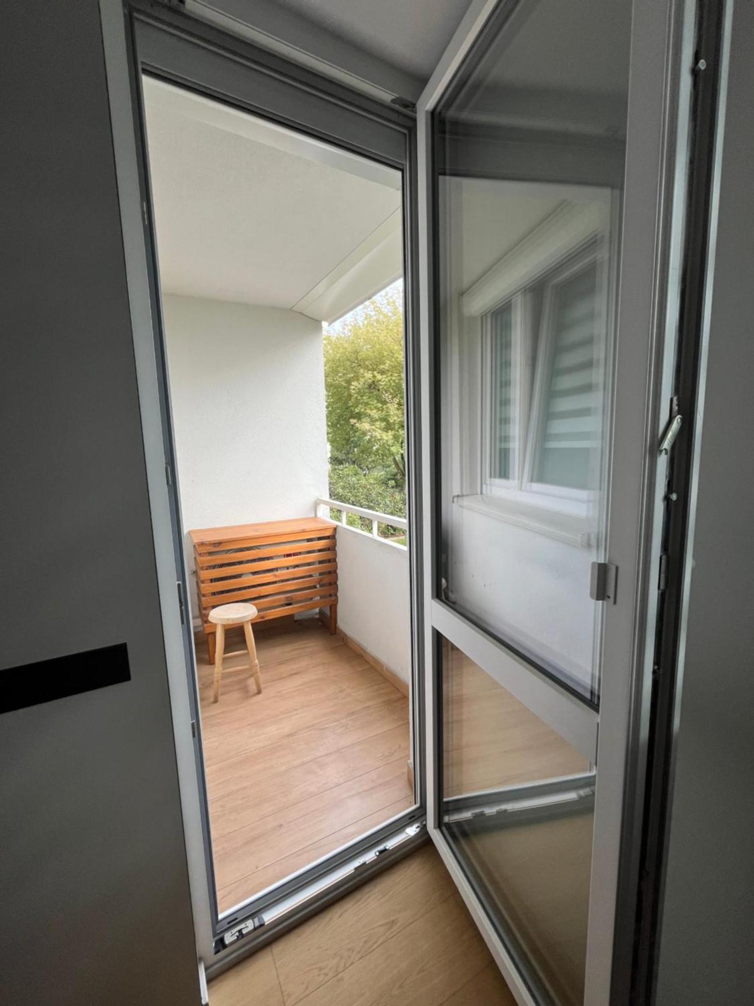 Apartament- Metro Trocka Varsovia Exterior foto